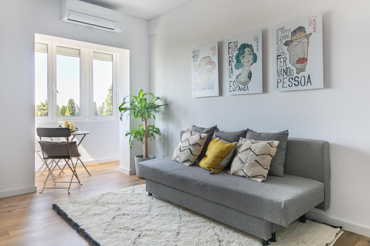 Spacious Apt Campo D'Ourique With Ac Lissabon Buitenkant foto