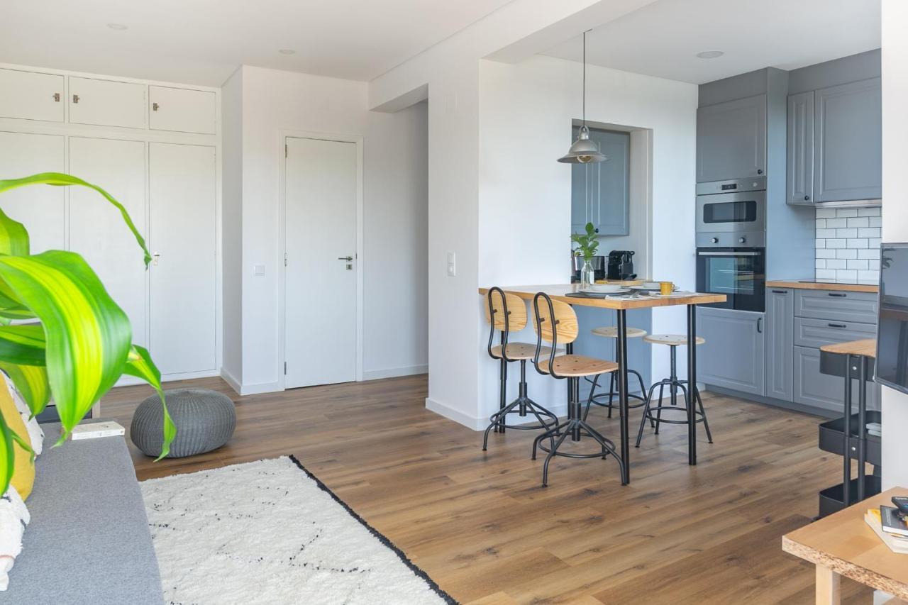 Spacious Apt Campo D'Ourique With Ac Lissabon Buitenkant foto
