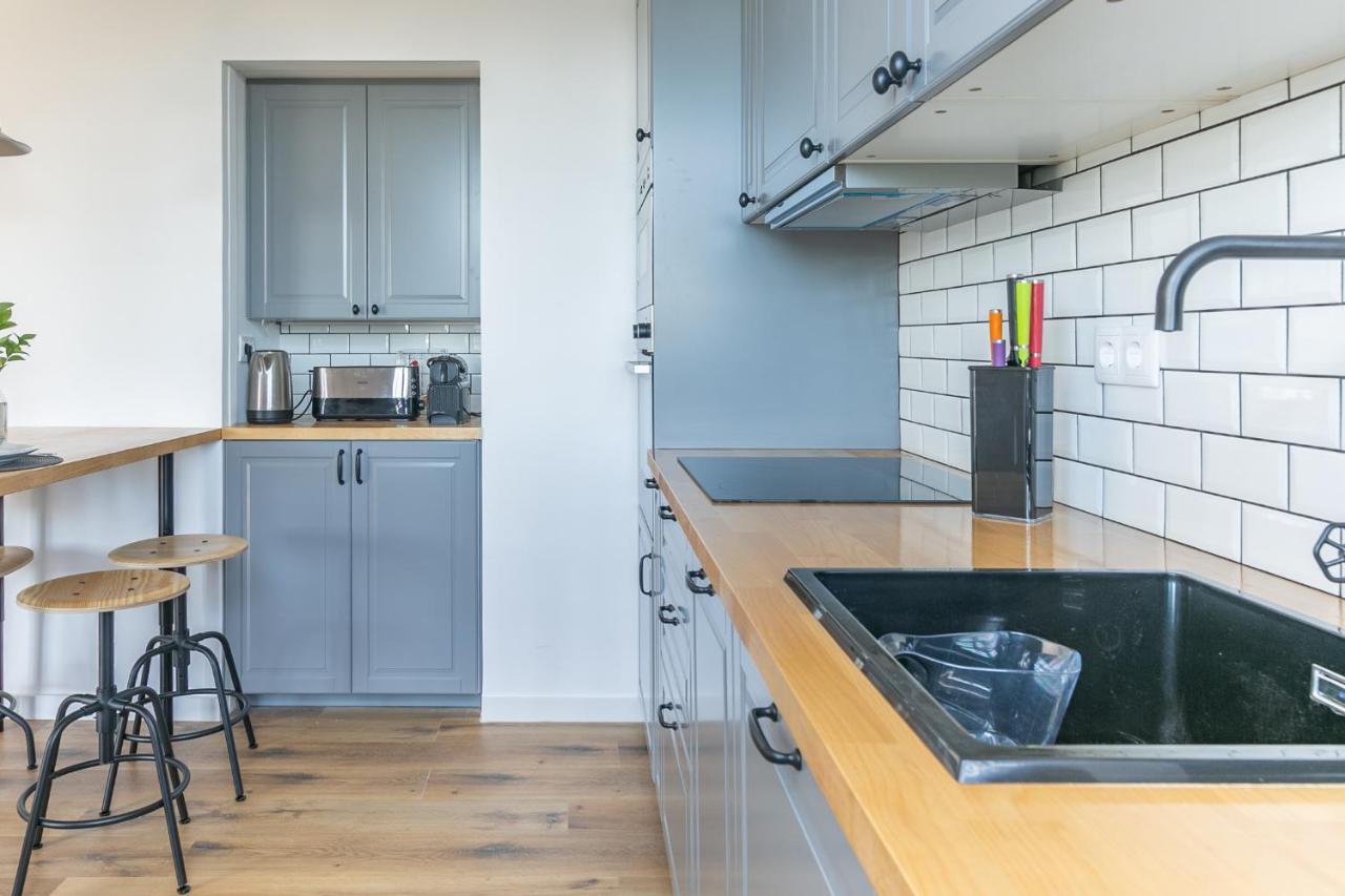 Spacious Apt Campo D'Ourique With Ac Lissabon Buitenkant foto