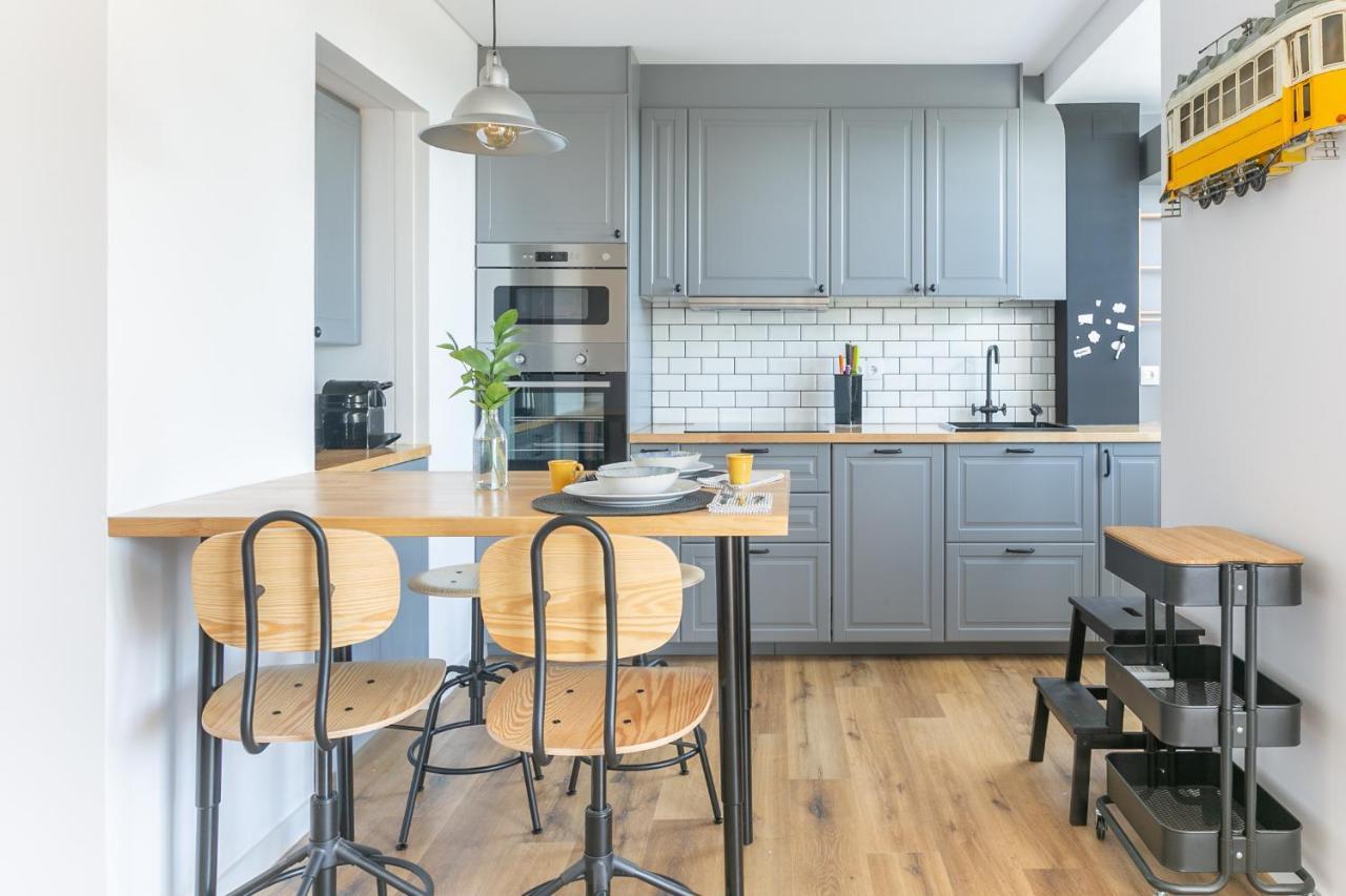 Spacious Apt Campo D'Ourique With Ac Lissabon Buitenkant foto