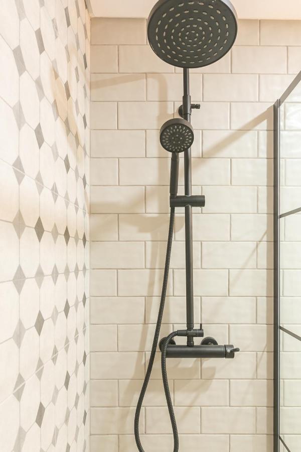 Spacious Apt Campo D'Ourique With Ac Lissabon Buitenkant foto